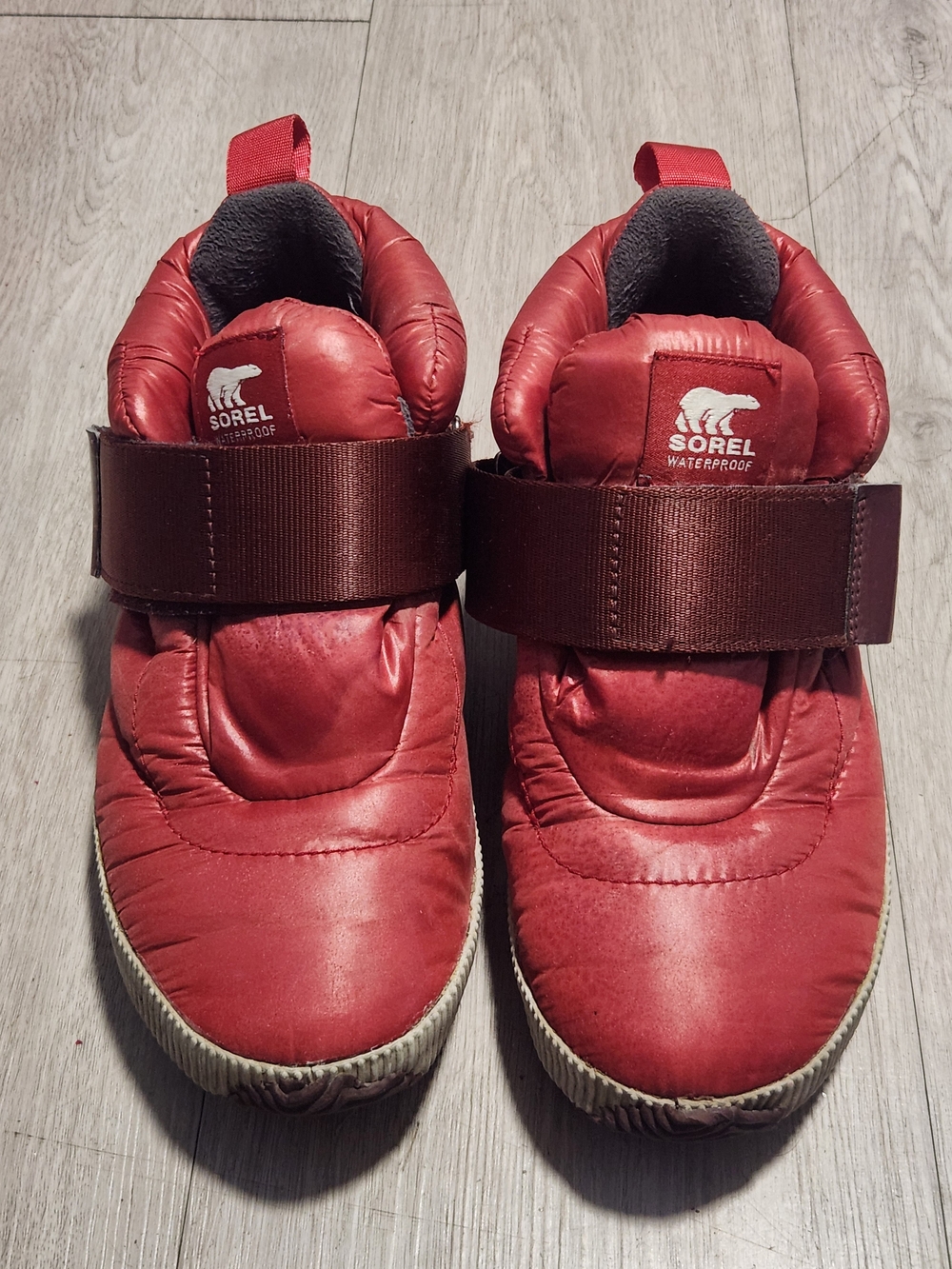 Sorel Out N About Puffy Red Waterproof Winter Boots Womens Size 8